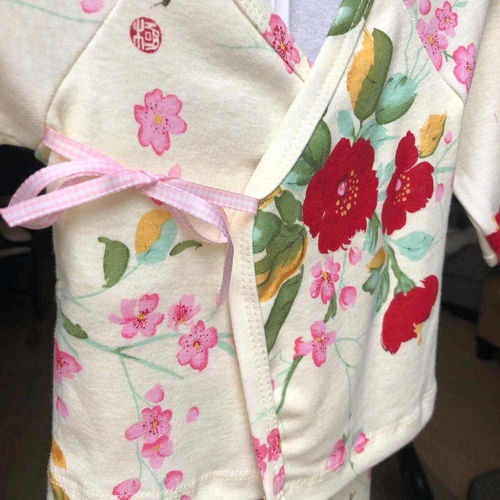 NWT 9 Mo Kimono Set w Hat in‎ Tulle Gift Bag